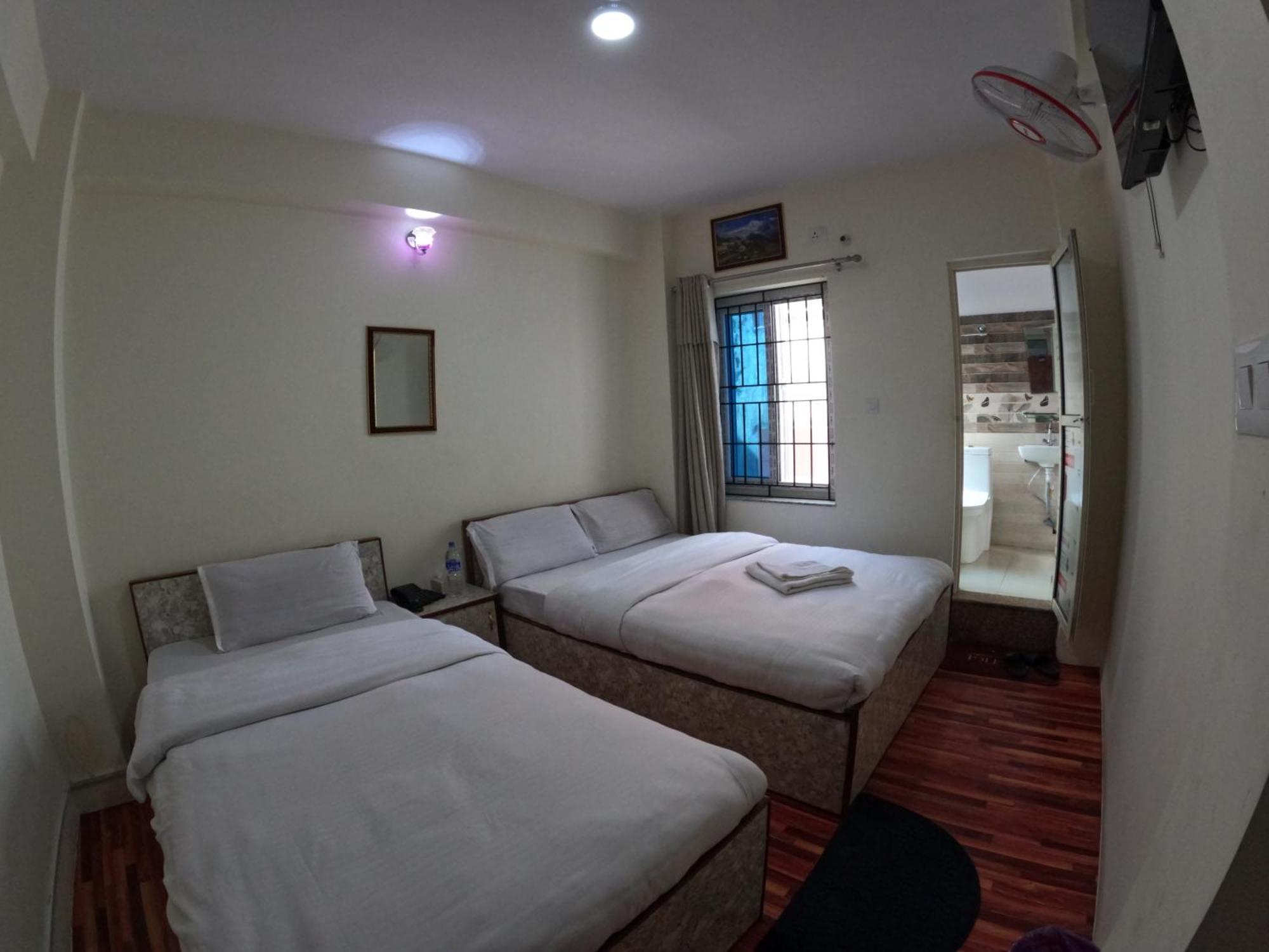 Hotel Global Village Katmandou Extérieur photo