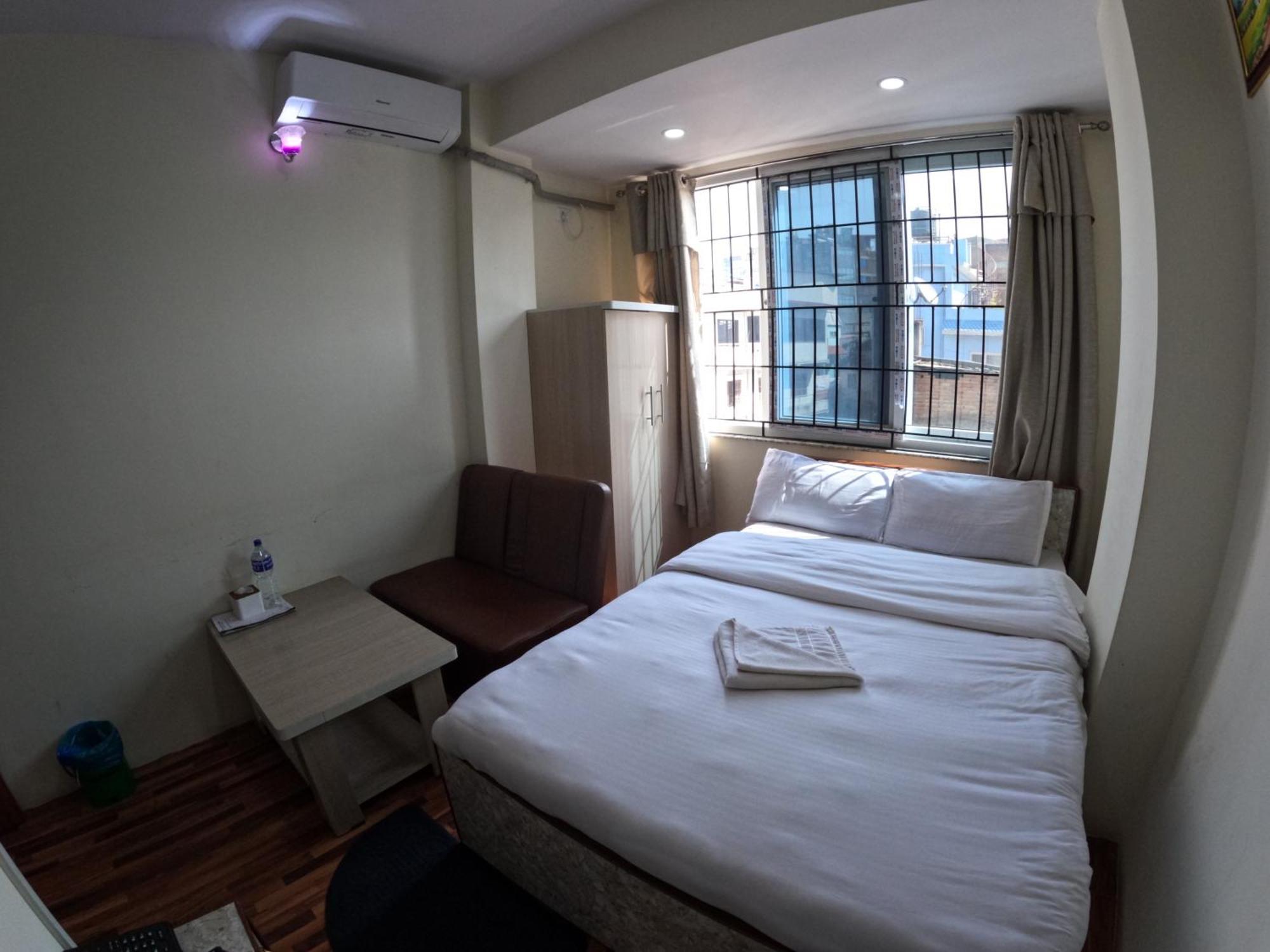 Hotel Global Village Katmandou Extérieur photo