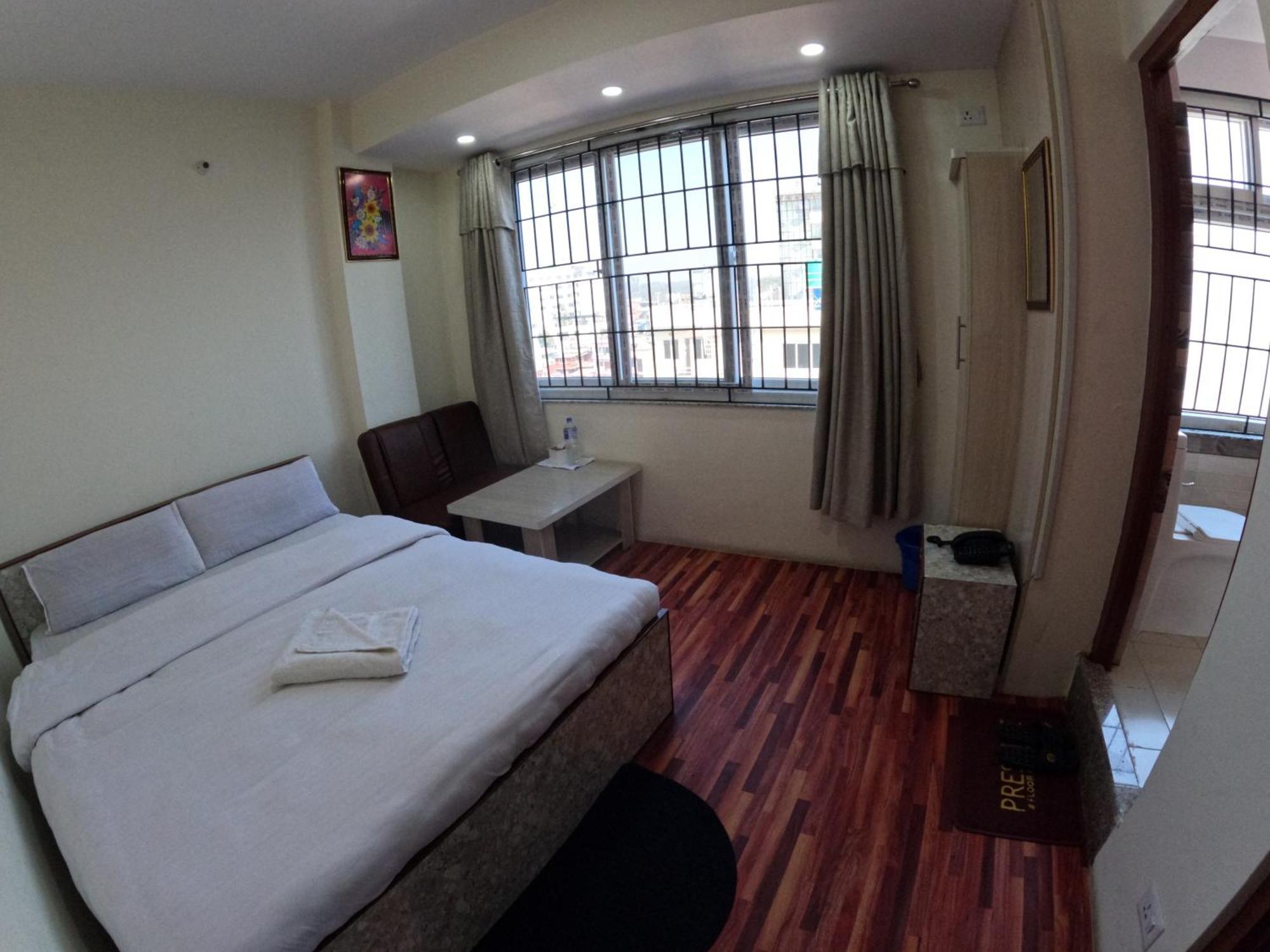 Hotel Global Village Katmandou Extérieur photo